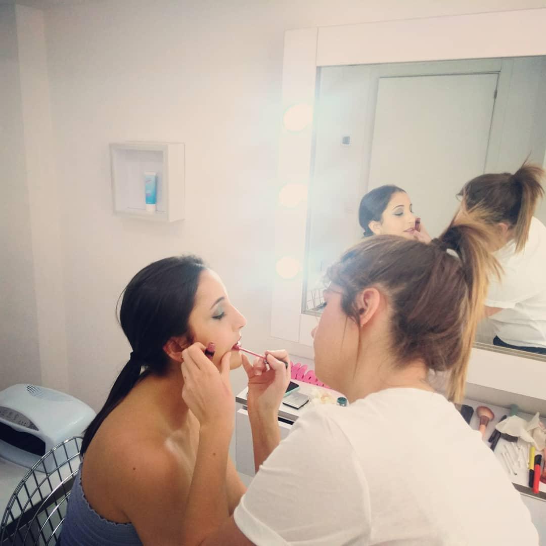 Época de bodas, comuniones, bautizos y g&mldr;