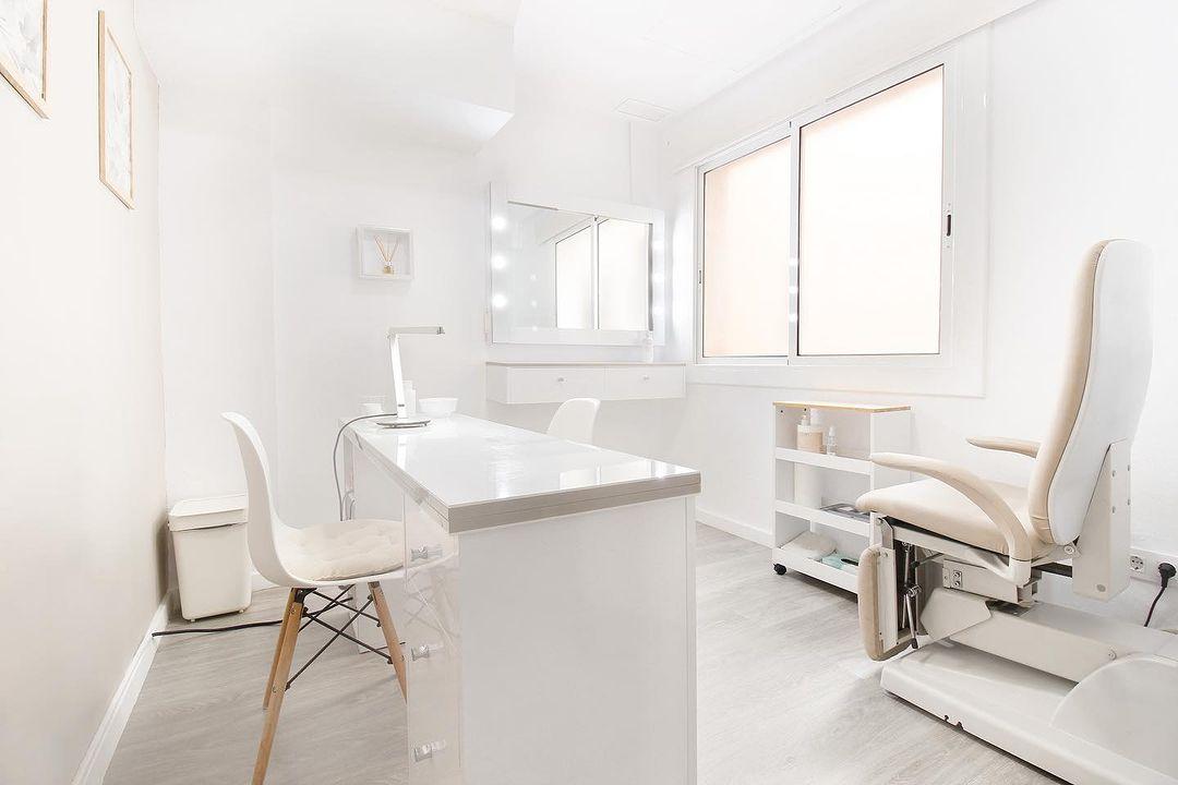 Manicura en @posatguapa 💅🏼
Hoy os enseñ…